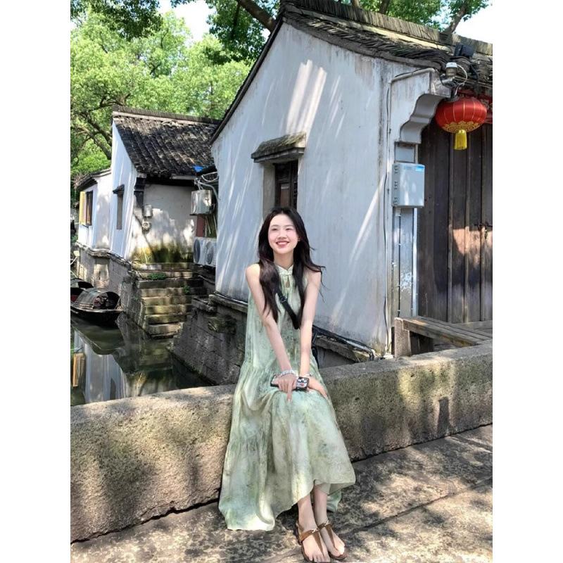 New Chinese Style Halter Neck Dress for Summer New Niche Design Seaside Vacation Green Smudge Skirt S
New Chinese Style Halter Neck Dress for Summer New Niche Design Seaside Vacation Green Smudge Skirt S