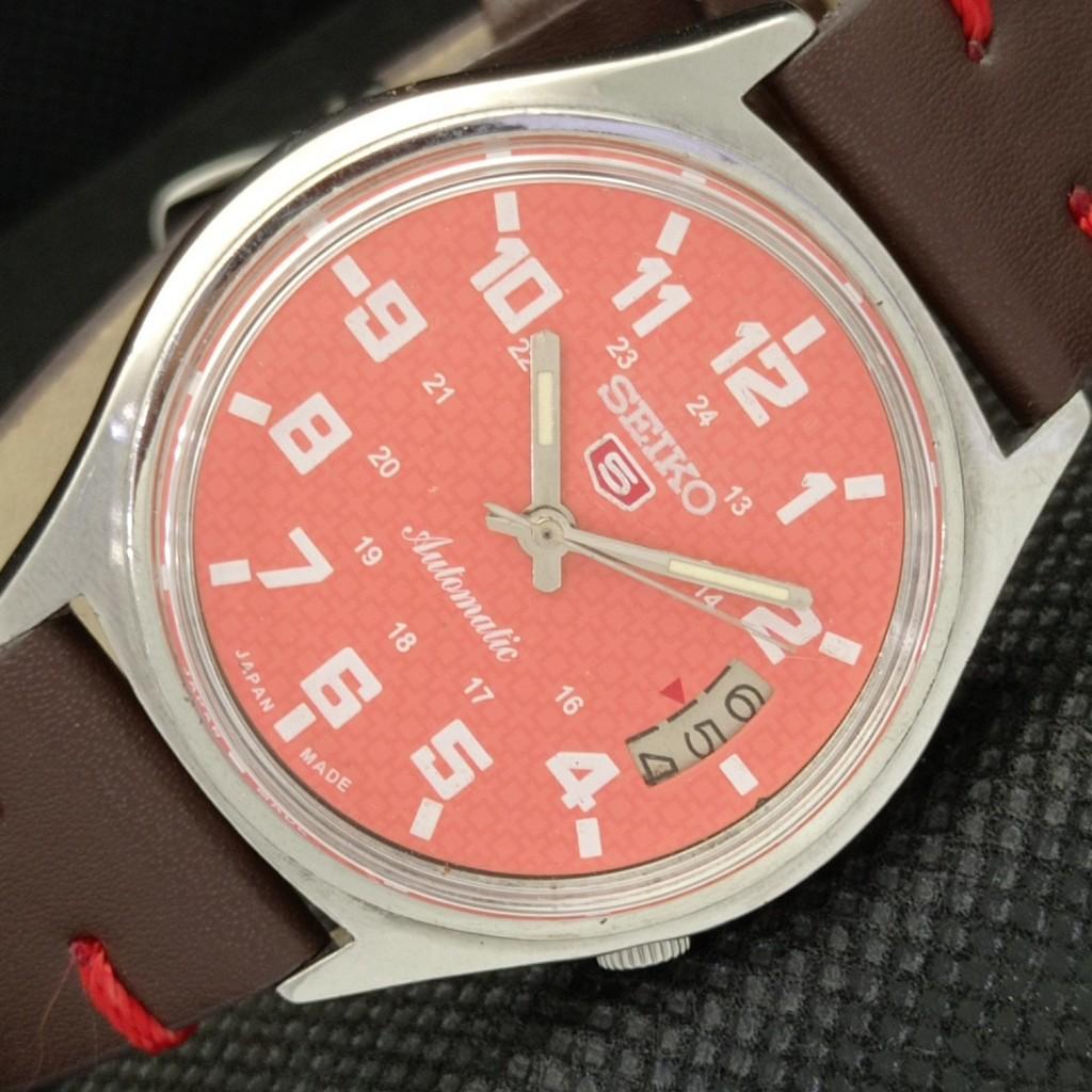 USED VINTAGE SEIKO 5 AUTOMATIC 7009A JAPAN MENS DATE PEACH WATCH 596-a312714-9 SKU596-a312714
USED VINTAGE SEIKO 5 AUTOMATIC 7009A JAPAN MENS DATE PEACH WATCH 596-a312714-9 SKU596-a312714