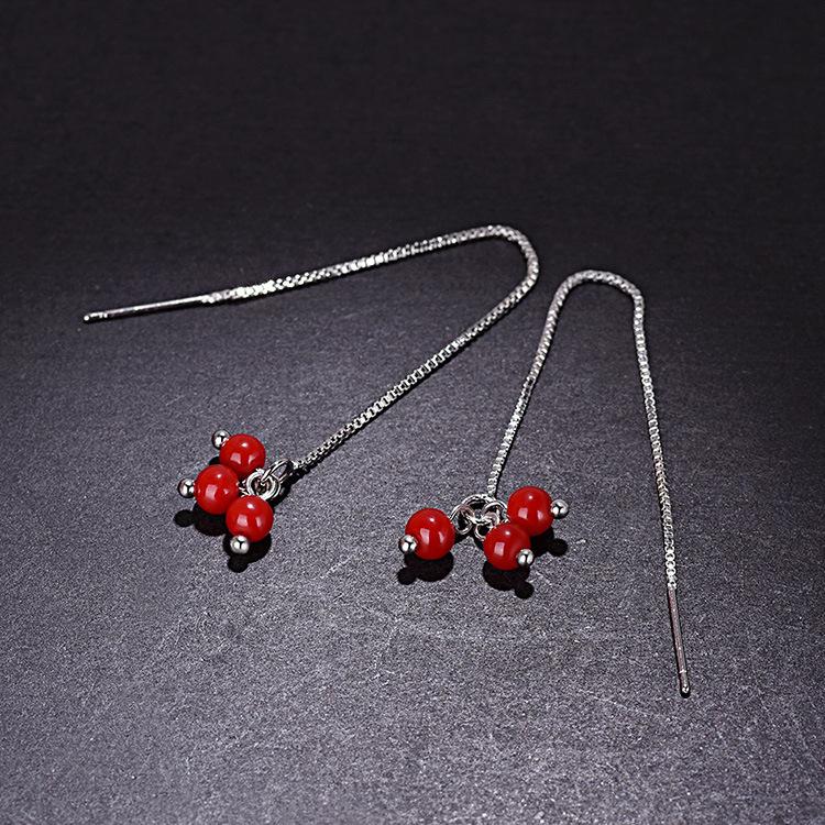 Niche Simple Style Jewelry Cherry Earlines, Small Ear Piercings, Fashionable Earrings
Niche Simple Style Jewelry Cherry Earlines, Small Ear Piercings, Fashionable Earrings