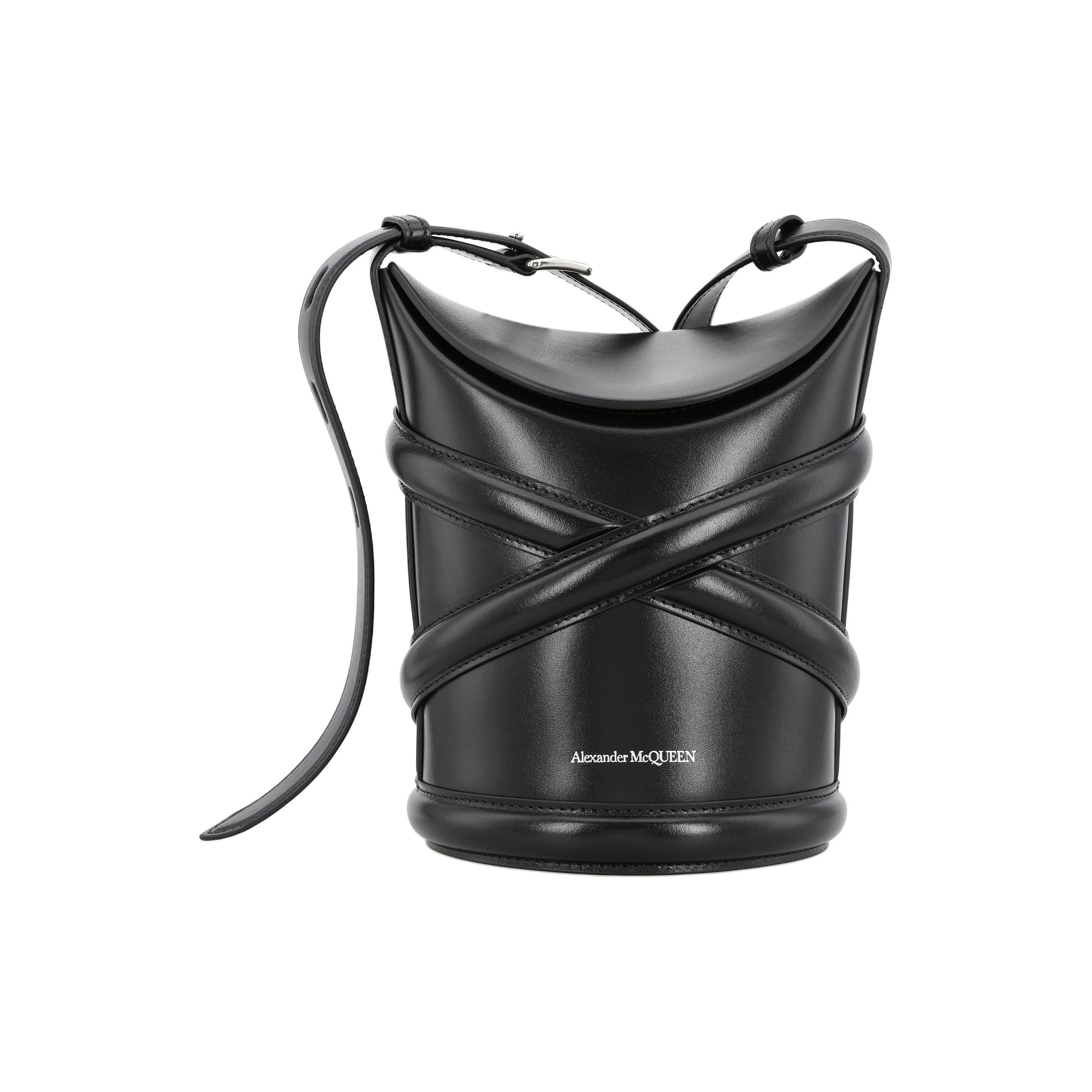 Alexander McQueen The Curve Сумка на плече Чорна Жіночі Сумки на плече 6564671YB451000 Gift Set(Basic Set+Box+Shopping Bag)
Alexander McQueen The Curve Сумка на плече Чорна Жіночі Сумки на плече 6564671YB451000 Gift Set(Basic Set+Box+Shopping Bag)