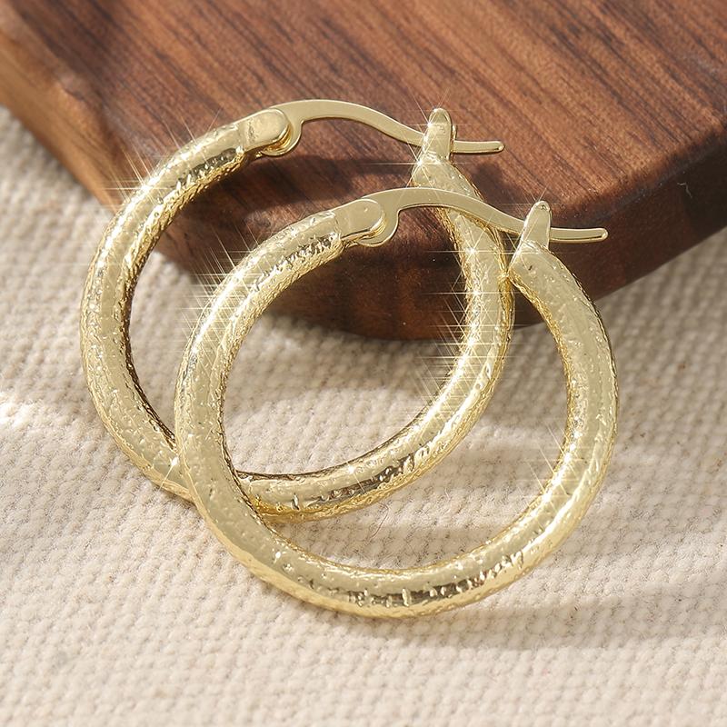 Minimalist Gold Color Hoops Women s Earrings Metal Hand Carving Pattern Party Daily Wear
Minimalist Gold Color Hoops Women s Earrings Metal Hand Carving Pattern Party Daily Wear