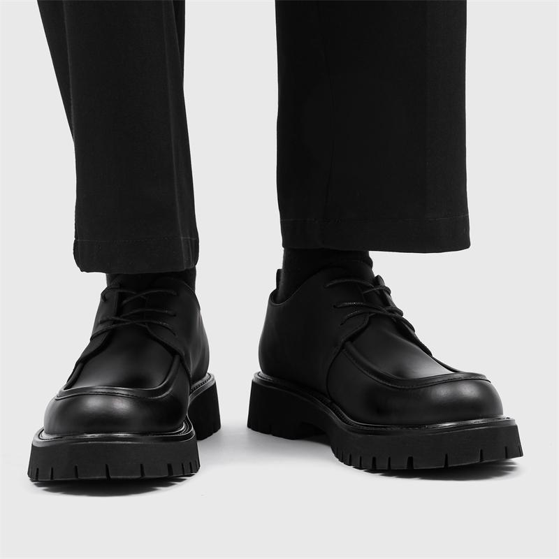 High-Quality Men s Lace -Up Leather Casual Shoe Solid-Color Retro Thick-Soled Formal Shoe Comfortable And Durable Business Shoes 44 чёрный
High-Quality Men s Lace -Up Leather Casual Shoe Solid-Color Retro Thick-Soled Formal Shoe Comfortable And Durable Business Shoes 44 чёрный
