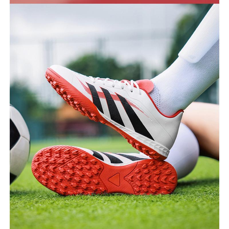 European Cup Football Shoes Boys Girls Teen Students Spikes Grass Shattered Nails Competition Training Shoes 45
European Cup Football Shoes Boys Girls Teen Students Spikes Grass Shattered Nails Competition Training Shoes 45