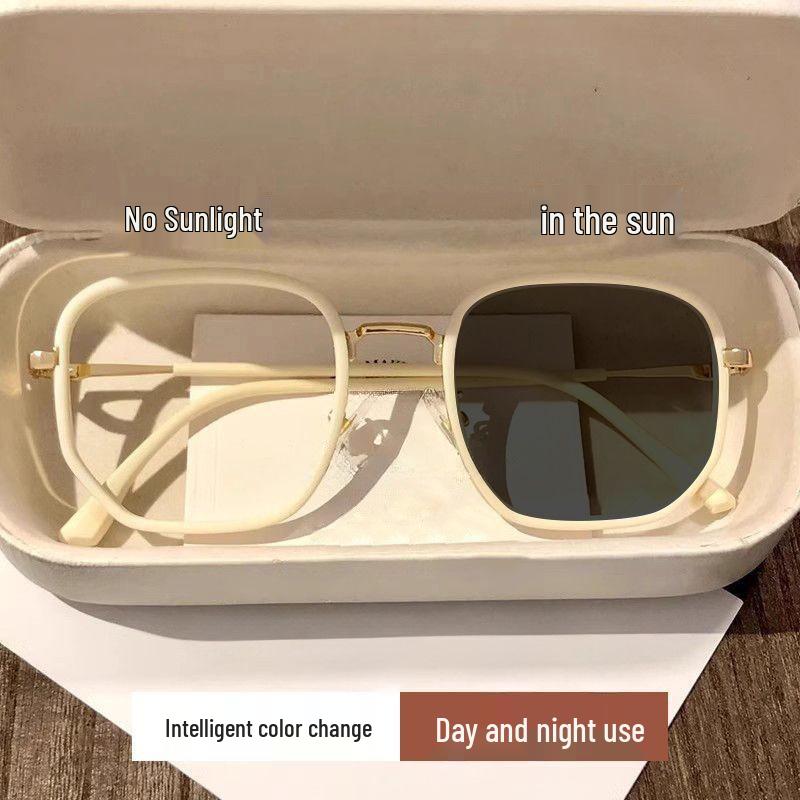 2024 Color-Changing Anti-Blue Light White Square Glasses for Large Faces, Slimming Design, Prescription Lens Compatible Non-Color-Changing Anti-Blue Light
2024 Color-Changing Anti-Blue Light White Square Glasses for Large Faces, Slimming Design, Prescription Lens Compatible Non-Color-Changing Anti-Blue Light