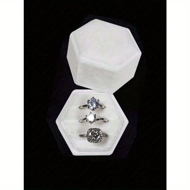 1 шт. Бархатная коробочка для колец, 3 слота, тройная коробочка для колец, коробочка для колец на день свадьбы для свадебной церемонии, держатель для обручальных колец, коробочка для колец для предложения руки и сердца one-size белый
1 шт. Бархатная коробочка для колец, 3 слота, тройная коробочка для колец, коробочка для колец на день свадьбы для свадебной церемонии, держатель для обручальных колец, коробочка для колец для предложения руки и сердца one-size белый