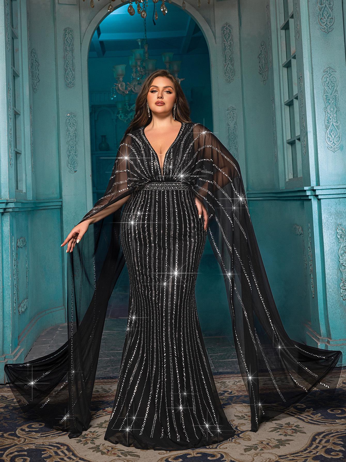 Plus Size European & American V-Neck Fishtail Evening Gown with Flowy Sleeves & Rhinestones. XL чорний
Plus Size European & American V-Neck Fishtail Evening Gown with Flowy Sleeves & Rhinestones. XL чорний