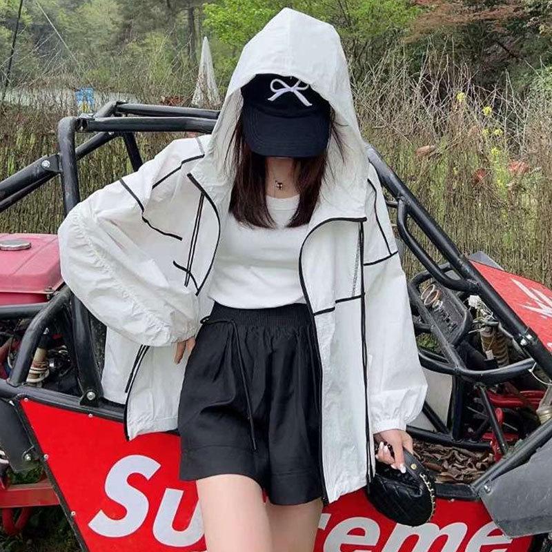 Женская куртка с капюшоном для защиты от солнца в корейском стиле 2025 - Свободный крой, дышащая, тонкий топ, стройнящий фигуру Medium белый
Женская куртка с капюшоном для защиты от солнца в корейском стиле 2025 - Свободный крой, дышащая, тонкий топ, стройнящий фигуру Medium белый