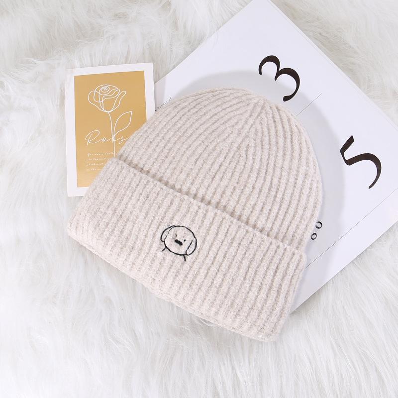Winter warm and windproof knitted hat versatile face small wool hat fashion trend cold hat M(56-58cm)
Winter warm and windproof knitted hat versatile face small wool hat fashion trend cold hat M(56-58cm)