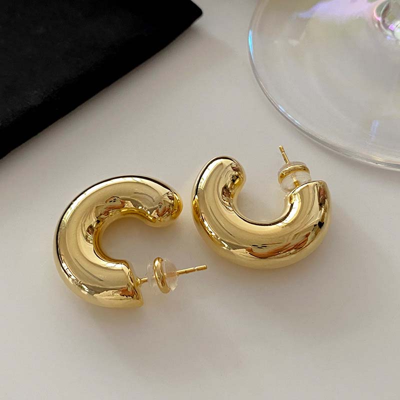 Vintage Metal C Shape Hoop Earrings for Women Girls Minimalism Gold Silver Color Round Thick Chunky Huggie Earrings Jewelry золотий
Vintage Metal C Shape Hoop Earrings for Women Girls Minimalism Gold Silver Color Round Thick Chunky Huggie Earrings Jewelry золотий