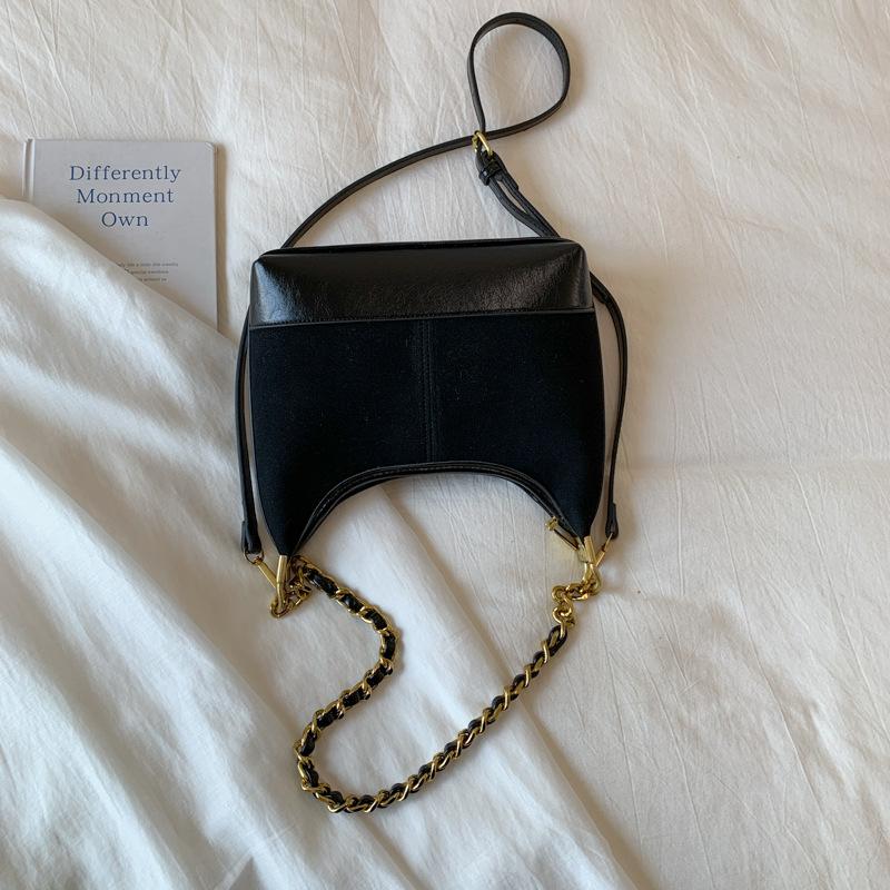 Осенне-зимняя сумка большой вместимости женская 2025 новая замшевая ретро сумка на плечо подмышку простая повседневная портативная сумка-ведро 22*7*17
Осенне-зимняя сумка большой вместимости женская 2025 новая замшевая ретро сумка на плечо подмышку простая повседневная портативная сумка-ведро 22*7*17