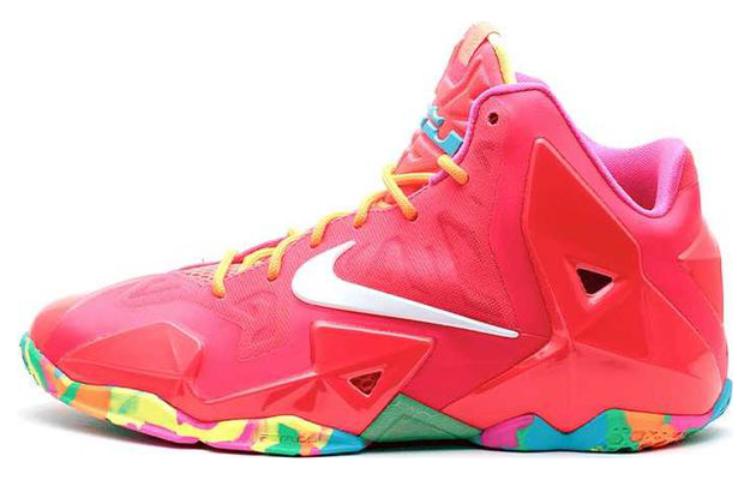 Nike LeBron 11 Fruity Pebbles GS 621712-600 39
Nike LeBron 11 Fruity Pebbles GS 621712-600 39