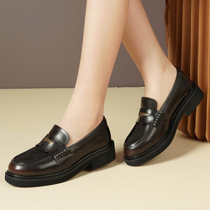 New trendy low-heeled belt buckle spring, summer, autumn and winter leather shoes high-end fashion versatile cowhide women s shoes 35 чорний
New trendy low-heeled belt buckle spring, summer, autumn and winter leather shoes high-end fashion versatile cowhide women s shoes 35 чорний
