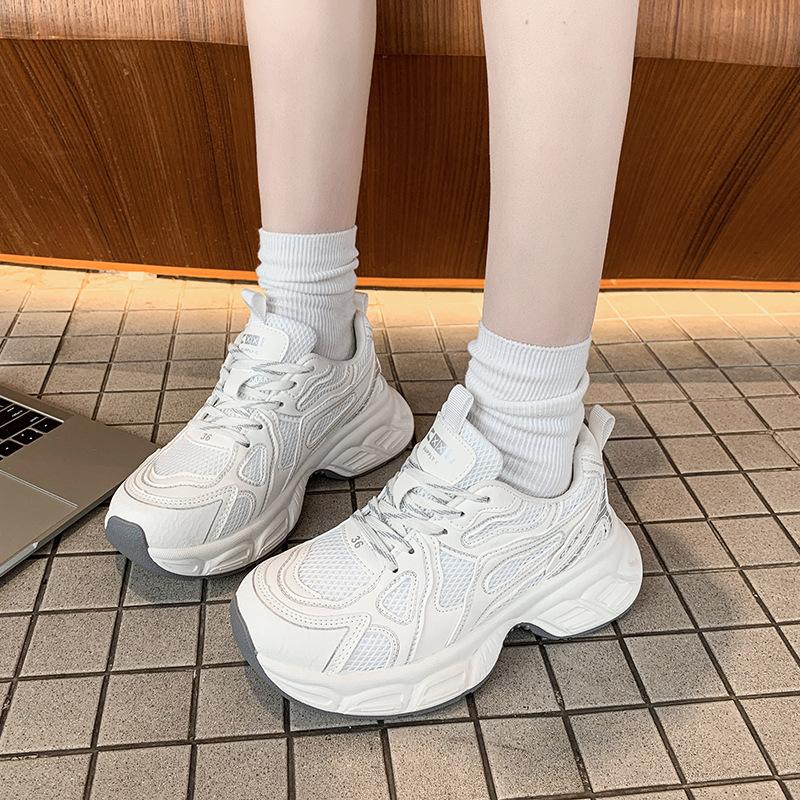 Европейская станция толстая подошва серые папины кроссовки женские 2025 четыре сезона увеличение роста, легкие и дышащие, высококачественные повседневные спортивные туфли 40
Европейская станция толстая подошва серые папины кроссовки женские 2025 четыре сезона увеличение роста, легкие и дышащие, высококачественные повседневные спортивные туфли 40