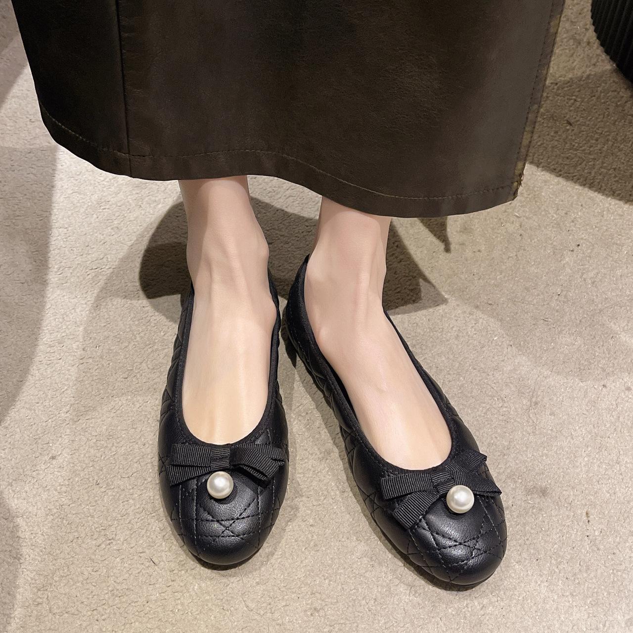 Flat bottom black French small fragrant Mary Jane single shoes women s shoes 2025 new spring versatile gentle evening shoes 35
Flat bottom black French small fragrant Mary Jane single shoes women s shoes 2025 new spring versatile gentle evening shoes 35