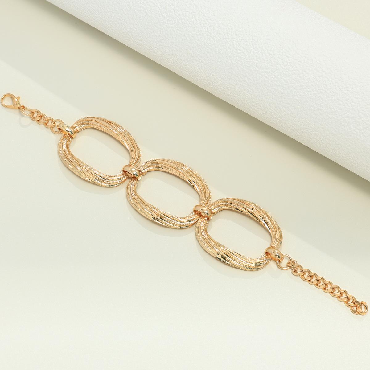 Мода Индивидуальность Металл Геометрический Воротник Креативное Простое Металлическое Ожерелье Браслет Набор Ювелирных Изделий
Мода Индивидуальность Металл Геометрический Воротник Креативное Простое Металлическое Ожерелье Браслет Набор Ювелирных Изделий