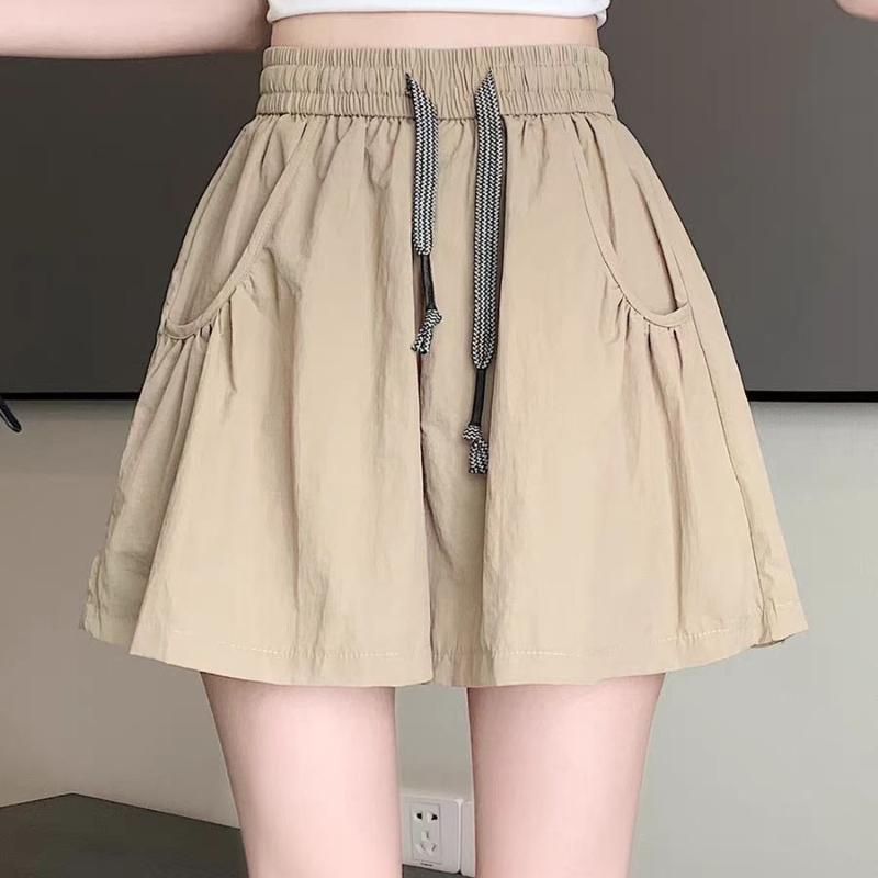 Women s Summer Thin Skirt Yoga Pants Ice Silk Yamamoto Wide Leg Shorts Solid Color Pocket Lace Up Short Pants XXXL хакі
Women s Summer Thin Skirt Yoga Pants Ice Silk Yamamoto Wide Leg Shorts Solid Color Pocket Lace Up Short Pants XXXL хакі