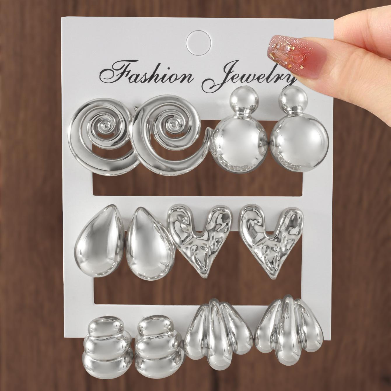 Hot Sale Love Geometric Styling Personality Earrings Exaggerated Earrings Female Gloss Resin Earrings
Hot Sale Love Geometric Styling Personality Earrings Exaggerated Earrings Female Gloss Resin Earrings