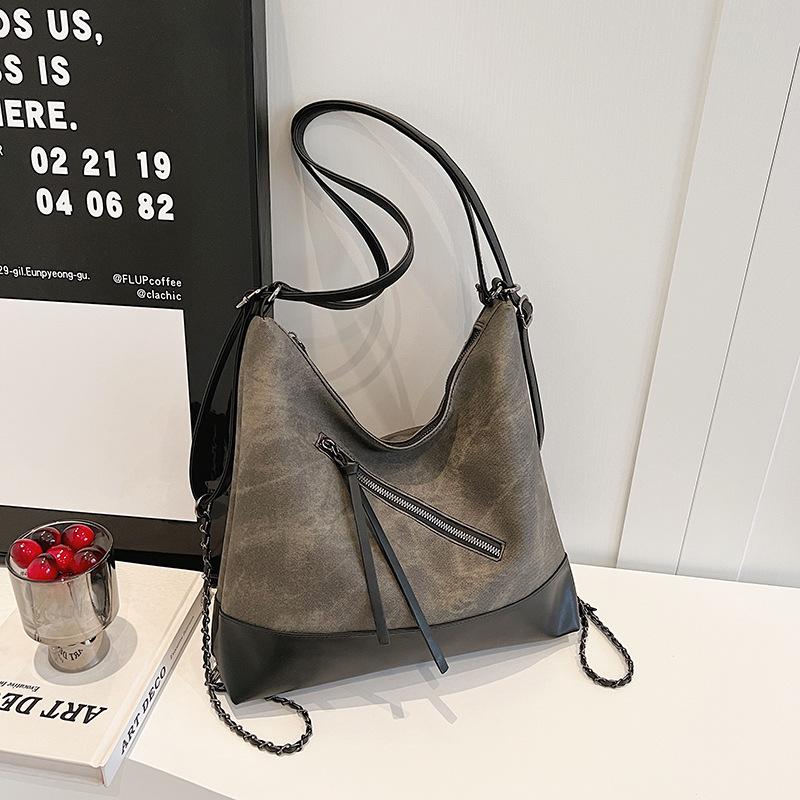 Tote bag women s 2024 new large-capacity commuter backpack chain single shoulder messenger bag retro premium backpack сірий колір
Tote bag women s 2024 new large-capacity commuter backpack chain single shoulder messenger bag retro premium backpack сірий колір