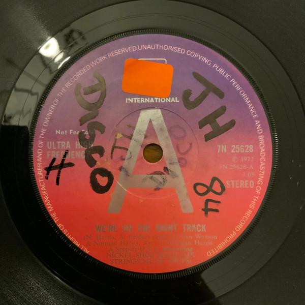 7inch Record ULTRA HIGH FREQUENCY - We re On The Right Track 7N25628PROMO Pye Records 1973 UK Rock Used
7inch Record ULTRA HIGH FREQUENCY - We re On The Right Track 7N25628PROMO Pye Records 1973 UK Rock Used