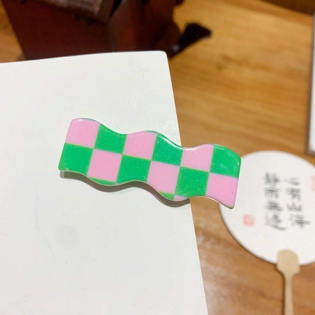 Vinegar Acetate Hair Clip With Floral Pattern For Natural Style Girls Pink Green
Vinegar Acetate Hair Clip With Floral Pattern For Natural Style Girls Pink Green