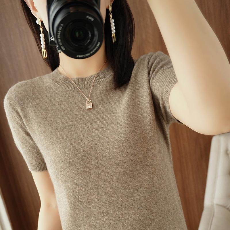 Новый трикотажный топ с круглым вырезом, свободного кроя, универсальный, с полурукавом, тонкий XXL
Новый трикотажный топ с круглым вырезом, свободного кроя, универсальный, с полурукавом, тонкий XXL