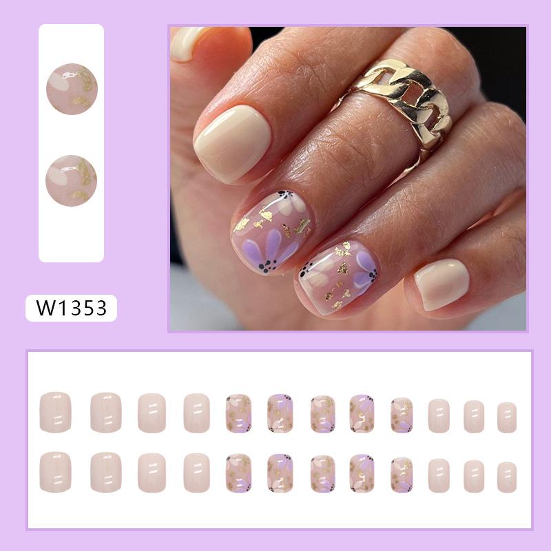 Short solid color yellow purple bright eye gold foil wearing nail women s special piece fake nail nails
Short solid color yellow purple bright eye gold foil wearing nail women s special piece fake nail nails