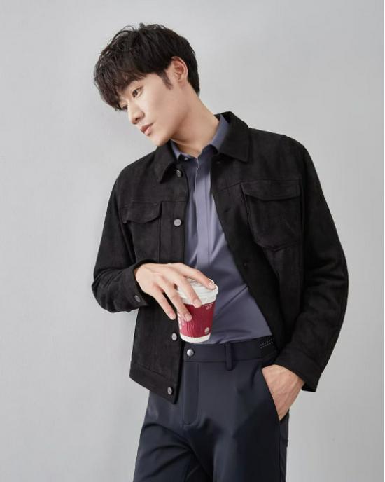Men s British Style Suede Velvet Jacket, Autumn/Winter, Light Luxury Casual Business, High-End Feel, Windproof Lapel Coach Top XXXL чорний
Men s British Style Suede Velvet Jacket, Autumn/Winter, Light Luxury Casual Business, High-End Feel, Windproof Lapel Coach Top XXXL чорний