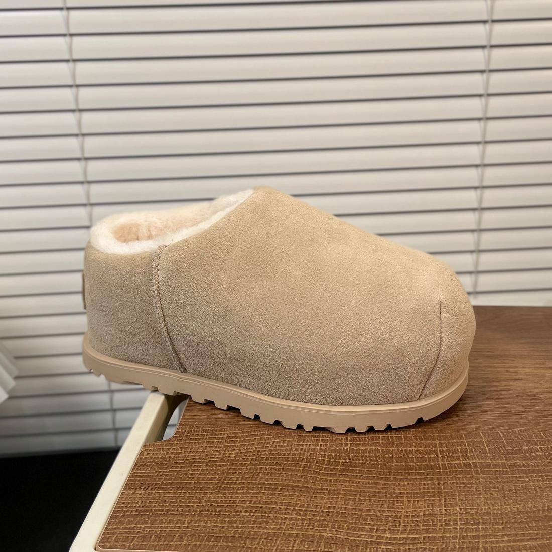 Bread shoes snow cotton boots female real fur round head 2025 autumn and winter new models increase height half drag women look thin 40 бежевий
Bread shoes snow cotton boots female real fur round head 2025 autumn and winter new models increase height half drag women look thin 40 бежевий