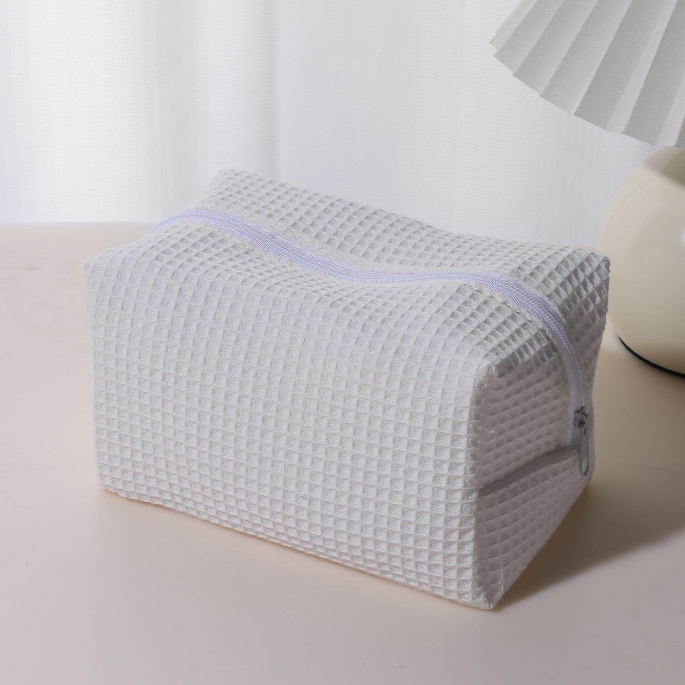 Korean Waffle Texture Makeup Bag - Portable, Solid Color, Zipper, Travel-Friendly 18x10.5x11 cm
Korean Waffle Texture Makeup Bag - Portable, Solid Color, Zipper, Travel-Friendly 18x10.5x11 cm