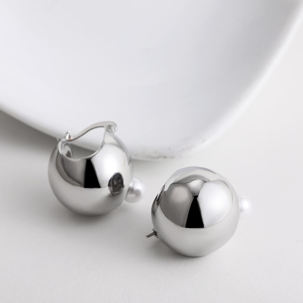 Fashion Hollow Ball Shape Round Chunky Hoop Earrings for Women Imitation Pearl Beads Small Ear Buckle Simple Zircon Gift медный
Fashion Hollow Ball Shape Round Chunky Hoop Earrings for Women Imitation Pearl Beads Small Ear Buckle Simple Zircon Gift медный