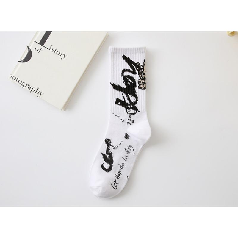 Мужские весенние новинки, трендовый дизайн, спортивные, удобные, дышащие, универсальные хлопковые носки-трубы 1 pair белый
Мужские весенние новинки, трендовый дизайн, спортивные, удобные, дышащие, универсальные хлопковые носки-трубы 1 pair белый