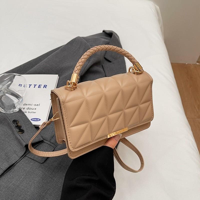 Trendy Commuter Shoulder Bag Women s Bag 2024 New Style Rhombus Chain Bag Street Fashion хакі
Trendy Commuter Shoulder Bag Women s Bag 2024 New Style Rhombus Chain Bag Street Fashion хакі