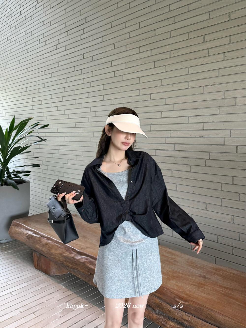 Thirteen Rows KAPOK Early Spring Twist Shirt & Solid Color Camisole Set - 26201 One Size темно-синий
Thirteen Rows KAPOK Early Spring Twist Shirt & Solid Color Camisole Set - 26201 One Size темно-синий