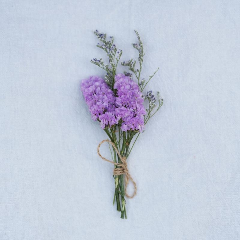 1Pcs Mini Natural Dry Flowers Bouquet Boutonnieres Groomsmen Buttonholes Bridesmaid Flower Corsage Diy Materials Card Decoration
1Pcs Mini Natural Dry Flowers Bouquet Boutonnieres Groomsmen Buttonholes Bridesmaid Flower Corsage Diy Materials Card Decoration