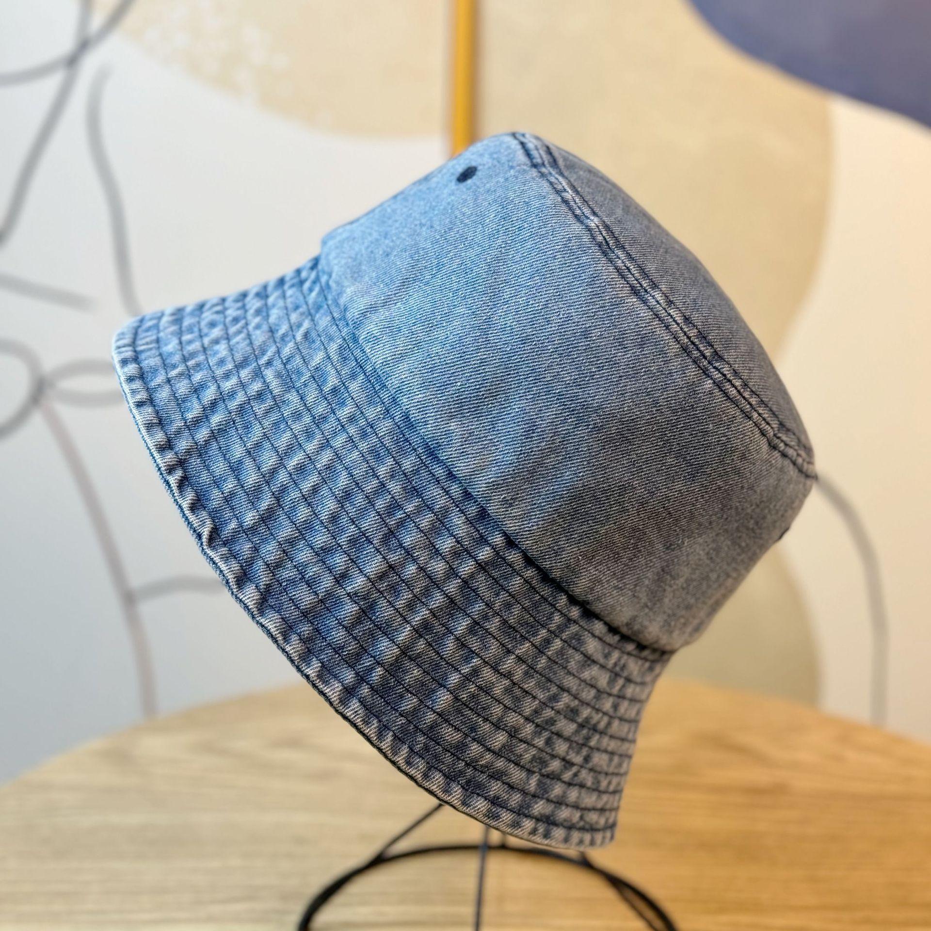 New Retro Denim Bucket Hat Women s Summer Casual Hat Outdoor Sunshade Sunscreen Basin Hat Adjustable світло-синій колір
New Retro Denim Bucket Hat Women s Summer Casual Hat Outdoor Sunshade Sunscreen Basin Hat Adjustable світло-синій колір