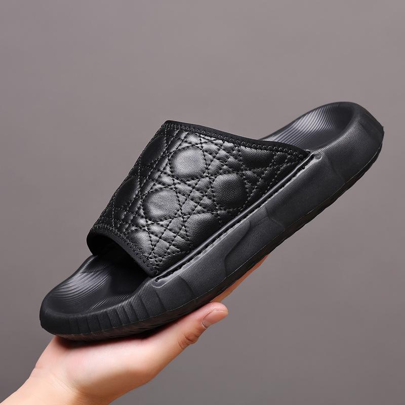 The first layer of sheepskin 2025 summer new men s slippers leather outer wear sandals men s beach shoes one-word men s shoes 45
The first layer of sheepskin 2025 summer new men s slippers leather outer wear sandals men s beach shoes one-word men s shoes 45