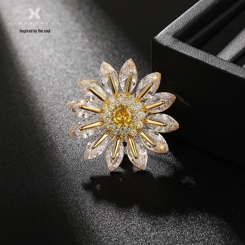 Elegant Copper Zircon Daisy Snowflake Brooch - Japanese Style Shirt Pin & Corsage Decoration
Elegant Copper Zircon Daisy Snowflake Brooch - Japanese Style Shirt Pin & Corsage Decoration