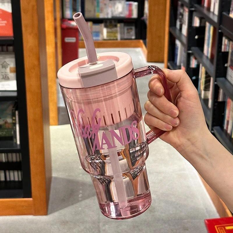 1200ML Water Bottle With Straw PC High Capacity Travel Sports Cup Portable Gym Water Bottle Stylish Tea Plastic Cup With Handle 1.2L розовый
1200ML Water Bottle With Straw PC High Capacity Travel Sports Cup Portable Gym Water Bottle Stylish Tea Plastic Cup With Handle 1.2L розовый