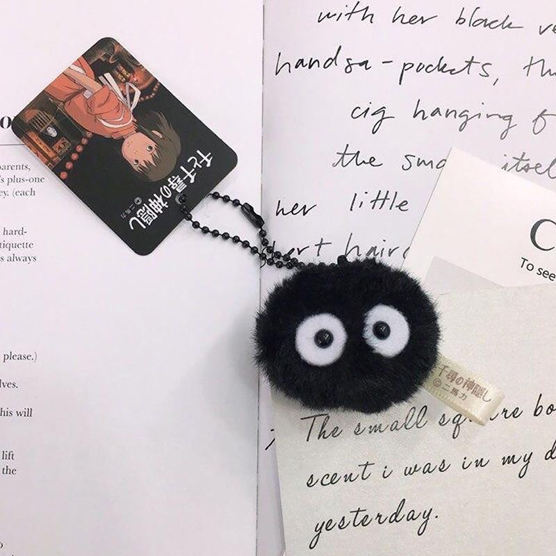 Мультфильм Миядзаки Хаяо Унесенные призраками брикеты автомобиль брелок кулон сумка кулон
Мультфильм Миядзаки Хаяо Унесенные призраками брикеты автомобиль брелок кулон сумка кулон