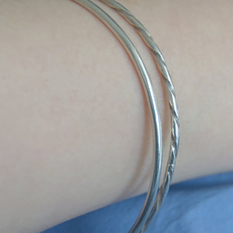 martha in the garret roly poly bangle silver
martha in the garret roly poly bangle silver