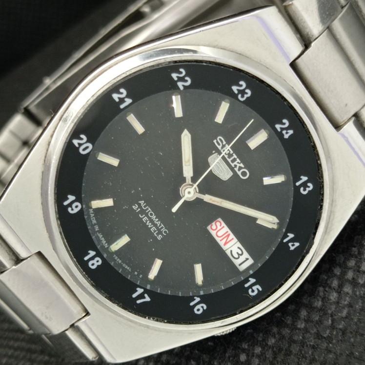 Б/У винтажные мужские часы SEIKO 5 AUTO 7S26A из Японии с оригинальным циферблатом 608d-a315708-2 SKU608d-a315708
Б/У винтажные мужские часы SEIKO 5 AUTO 7S26A из Японии с оригинальным циферблатом 608d-a315708-2 SKU608d-a315708