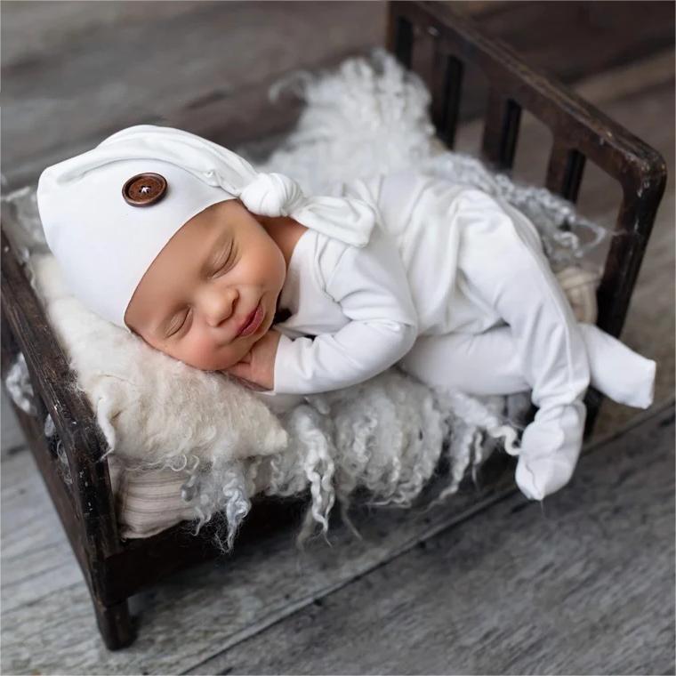 Knitted Newborn White Jumpsuit for Baby Photography - Christmas Style Newborn темно-синього кольору
Knitted Newborn White Jumpsuit for Baby Photography - Christmas Style Newborn темно-синього кольору
