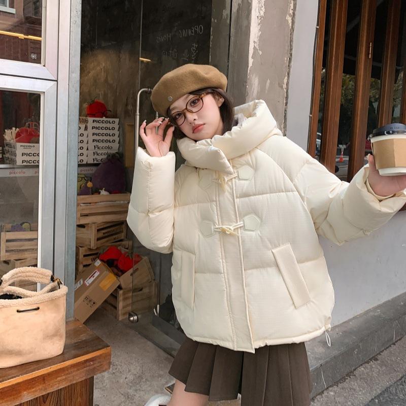 New wrinkle hooded windproof lightweight thickened fluffy warm warm cold loose short high quality fabric casual sports jacket S
New wrinkle hooded windproof lightweight thickened fluffy warm warm cold loose short high quality fabric casual sports jacket S