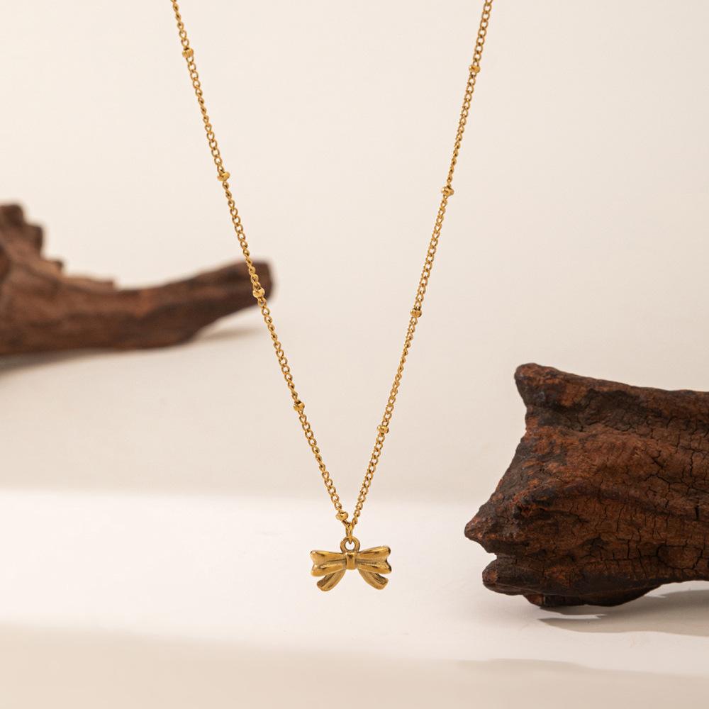 Золотая бабочка ретро свет роскошь ниша текстура тренд ключица цепочка бант ожерелье женские аксессуары кулон
Золотая бабочка ретро свет роскошь ниша текстура тренд ключица цепочка бант ожерелье женские аксессуары кулон