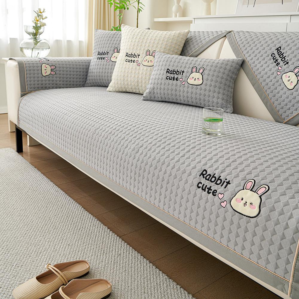 Embroidered Cold Doudou Ice Silk Sofa Cushion Summer New Non-Slip Cushion Mat Seat Cushion Cool Backrest Towel 70*70cm серый
Embroidered Cold Doudou Ice Silk Sofa Cushion Summer New Non-Slip Cushion Mat Seat Cushion Cool Backrest Towel 70*70cm серый