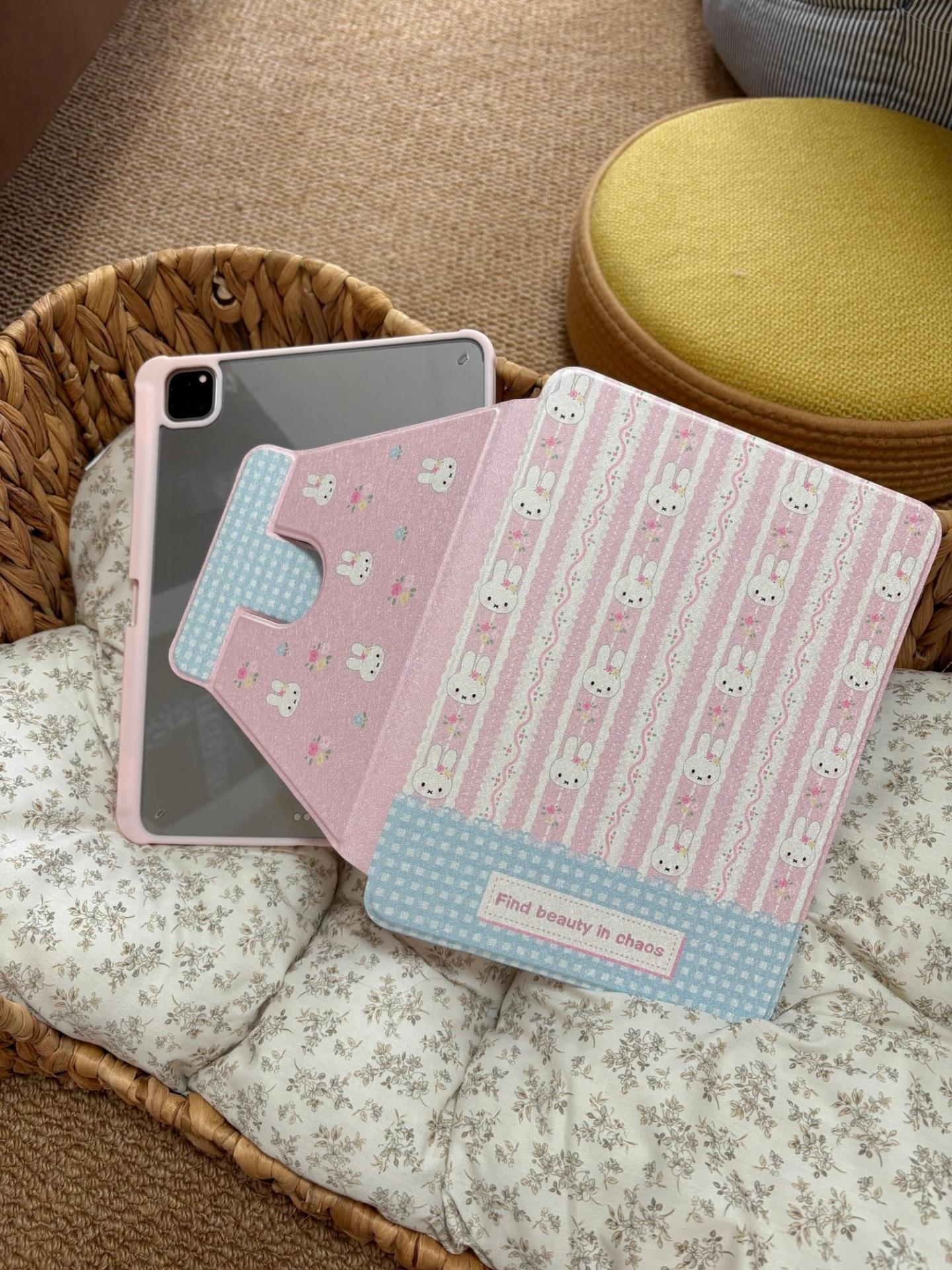 Pink Striped Rotating Rabbit iPad Pro 2021 & iPad Mini 6 Protective Case iPad mini 6/7 (8.3 inches)
Pink Striped Rotating Rabbit iPad Pro 2021 & iPad Mini 6 Protective Case iPad mini 6/7 (8.3 inches)