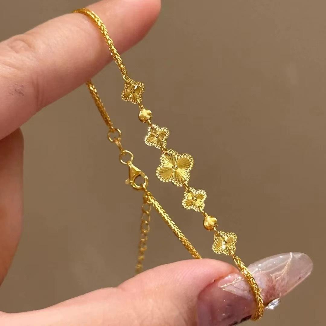New Five-flower Four-leaf Clover Bracelet Women s Light Luxury Niche Design Sweet Color Jewelry Trendy Versatile Exquisite Jewelry
New Five-flower Four-leaf Clover Bracelet Women s Light Luxury Niche Design Sweet Color Jewelry Trendy Versatile Exquisite Jewelry