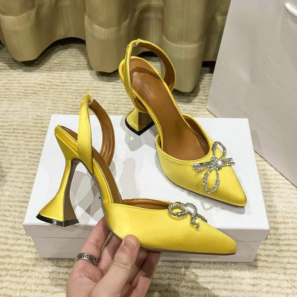 Fashion 2025 Spring And Summer Sandals Women S New All-Match Pointy Fairy Hollow Baotou Rhine-Drill Thin Heel Single Shoes High Heels 37
Fashion 2025 Spring And Summer Sandals Women S New All-Match Pointy Fairy Hollow Baotou Rhine-Drill Thin Heel Single Shoes High Heels 37