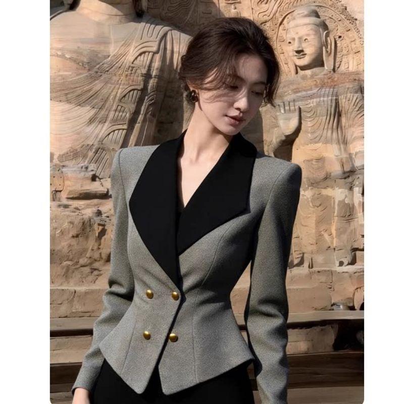 2026 Spring New Gray Blazer, This Year s Trendy Hot-Selling French-Style Professional Chic Waist-Cinching Top for Women Gray Suit Jacket S
2026 Spring New Gray Blazer, This Year s Trendy Hot-Selling French-Style Professional Chic Waist-Cinching Top for Women Gray Suit Jacket S