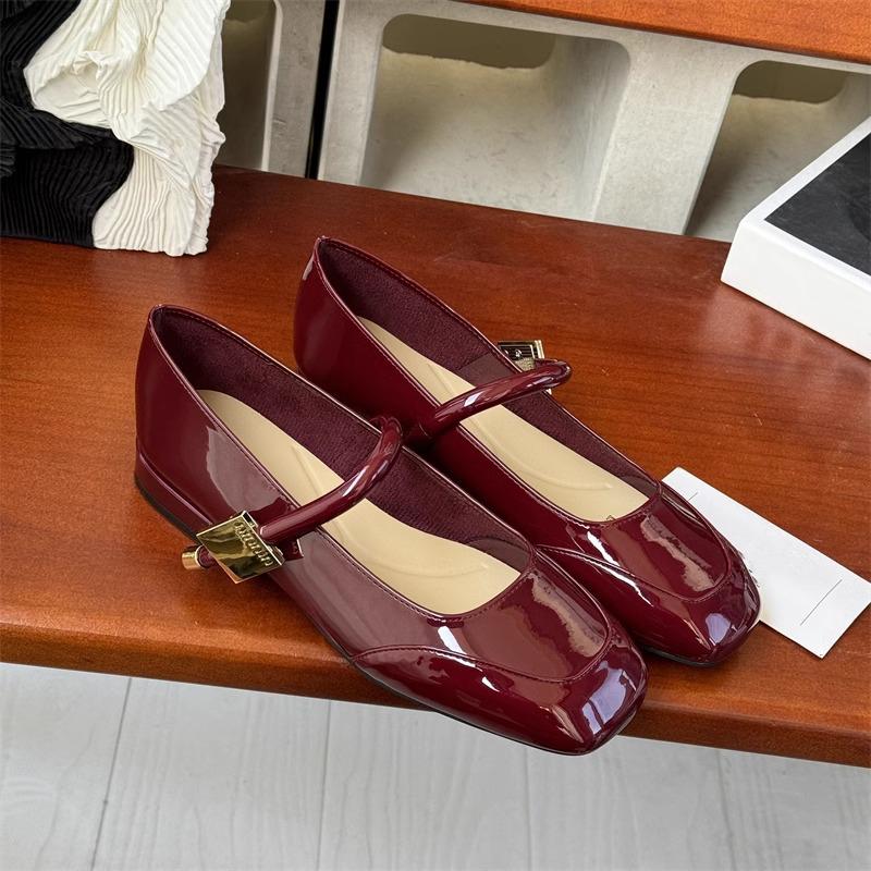 Mary Jane Shoes Women Fashion Medium Heeled Women Single Shoes Soft and Comfortable Red Ballet Shoes 39 чёрный
Mary Jane Shoes Women Fashion Medium Heeled Women Single Shoes Soft and Comfortable Red Ballet Shoes 39 чёрный
